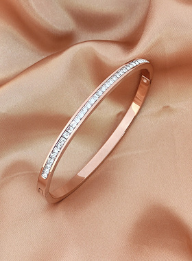 钛钢手镯女生高级感小众满天星不掉色镶钻精致大方ins风满钻手环