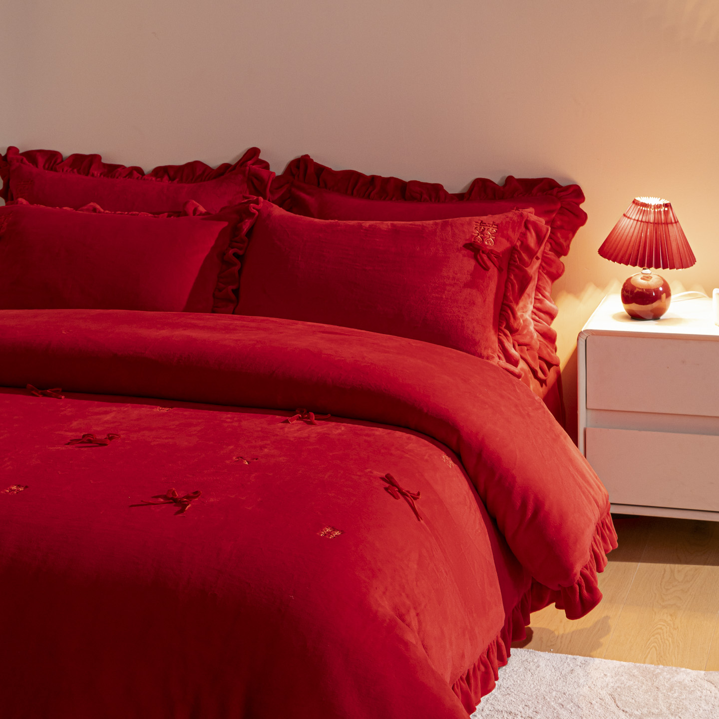 法式浪漫结婚牛奶绒床单四件套加厚保暖珊瑚绒被套婚嫁大红色床品 - 图1