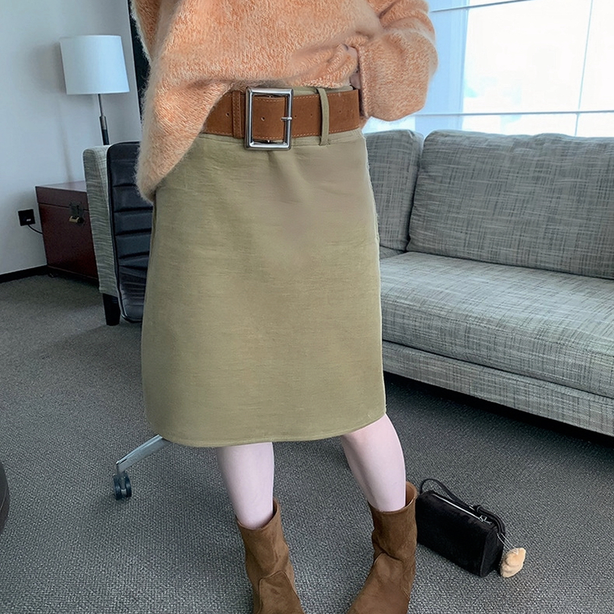 TimelyRain  及时雨-设计感灯芯绒高腰显瘦a字中裙半身裙Qt-2323 - 图0