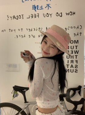 奈里nicein草帽出游可爱甜美