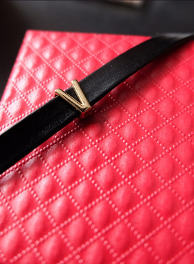 明日之子周震南项链v男女款字母