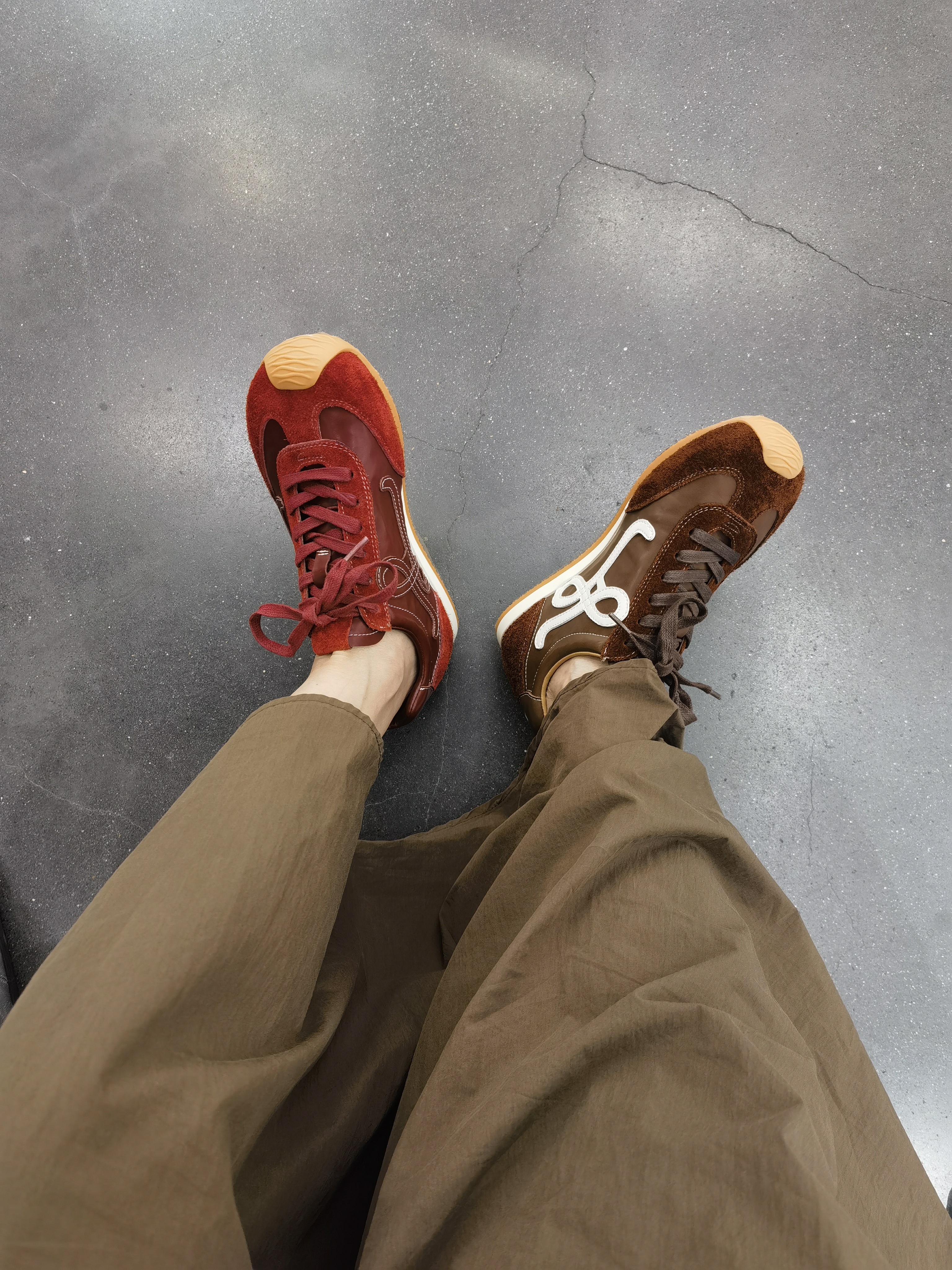 诗歌兰同款-新款运动休闲鞋真皮版内增高德训芒果头女鞋2050 - 图0