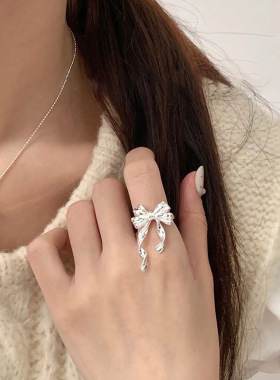 立体蝴蝶结戒指女时尚飘带流苏开口指环韩版嘻哈个性食指戒潮