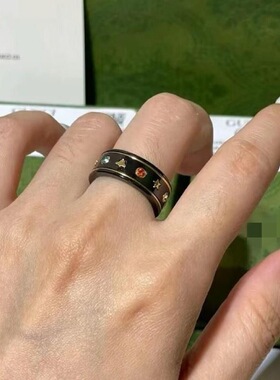 字母陶瓷蜜蜂彩指不掉色时尚百搭复古简约经典情侣手饰