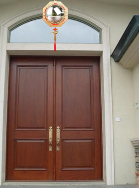 路冲大门对尖角墙角壁刀