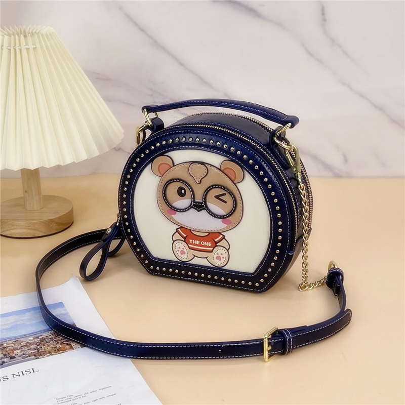 比尔熊今年流行小包包女2025夏季新款卡通可爱小圆包2025斜挎包包 - 图0