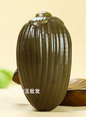 和田玉籽料玉米手把件