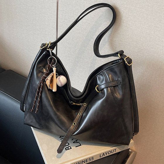 Travel backpack women's 2026 new multifunctional crossbody bag high-end commuter shoulder bag large capacity tote bag