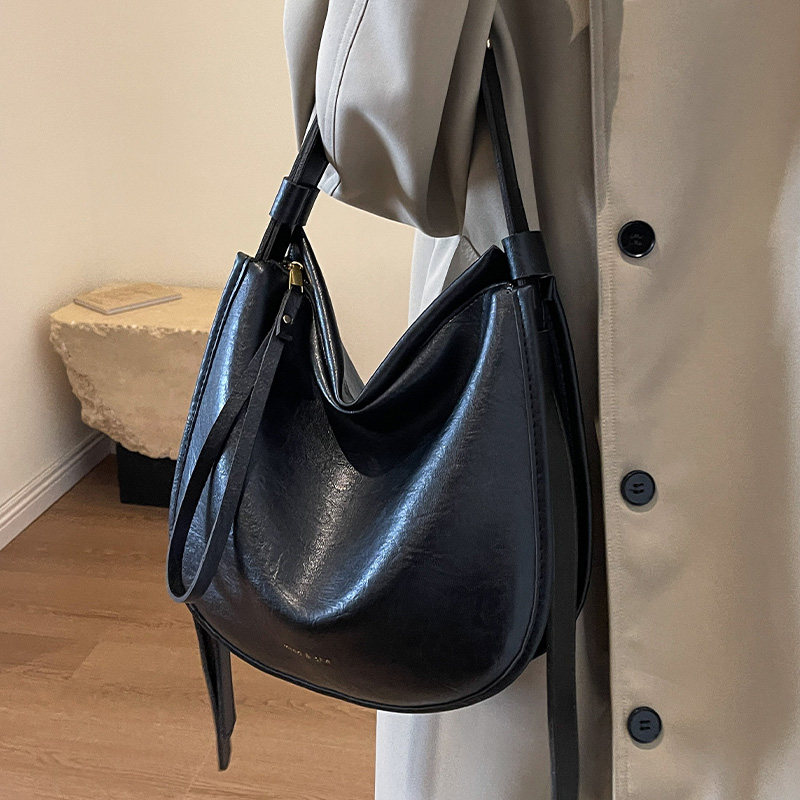 大容量包包女2025新款流行高级感复古美拉德单肩包通勤斜挎水桶包,淘宝优惠券,粉丝福利购,淘宝优惠卷