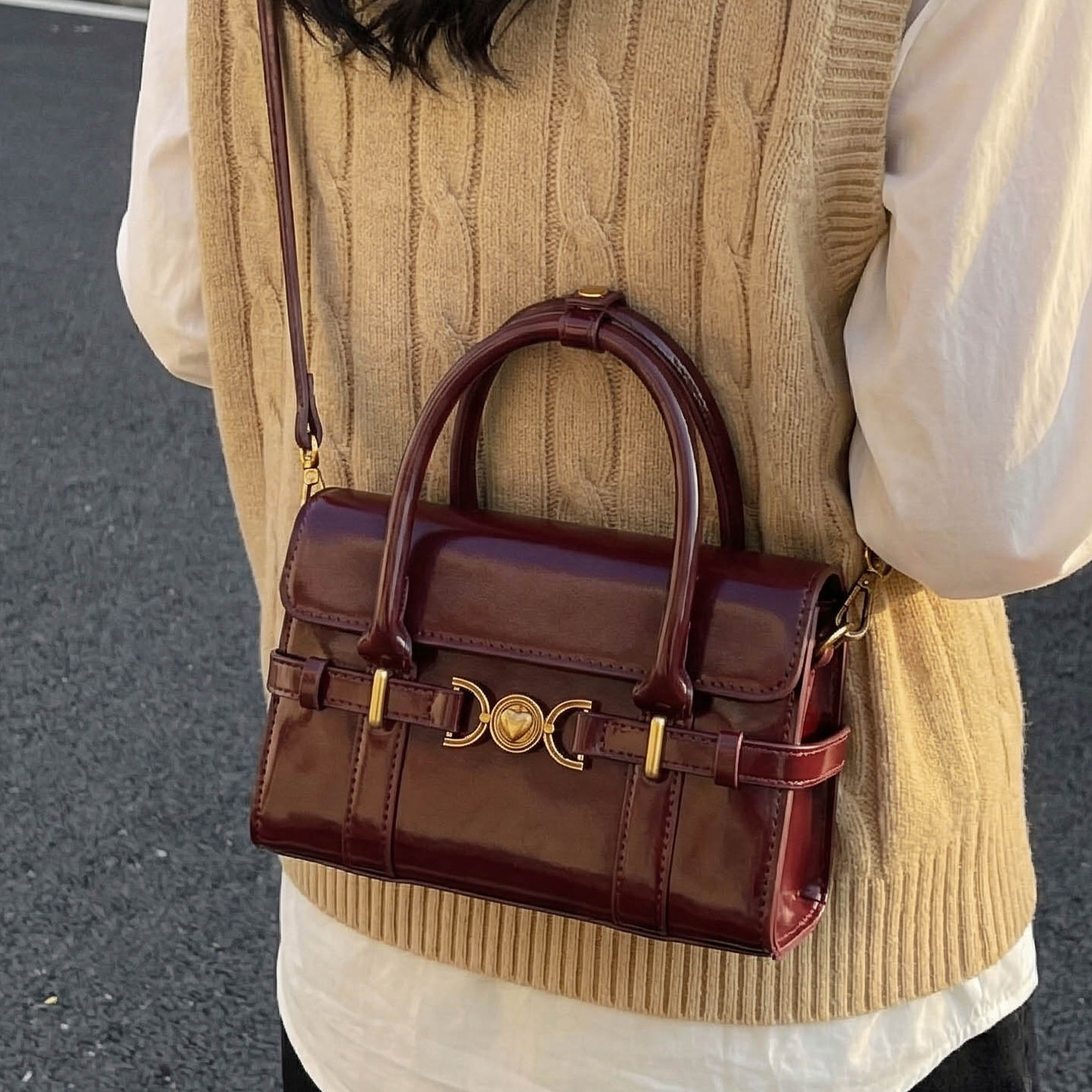 手提包包女式2025新款潮复古轻奢小众日常通勤百搭单肩斜挎小方包,淘宝优惠券,粉丝福利购,淘宝优惠卷