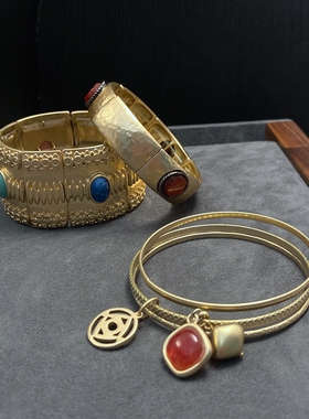 chicos法老浅金色浮雕花纹宽手镯