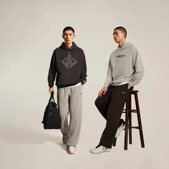 正品李宁冬季新品吉米巴特勒男加绒保暖宽松套头连帽卫衣AWDVE43