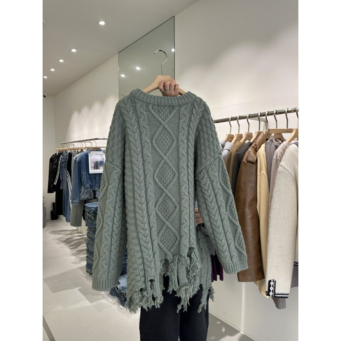 八1221韩国东大门运动户外毛衣热销区4548319复古冬季欧美正品,淘宝优惠券,粉丝福利购,淘宝优惠卷