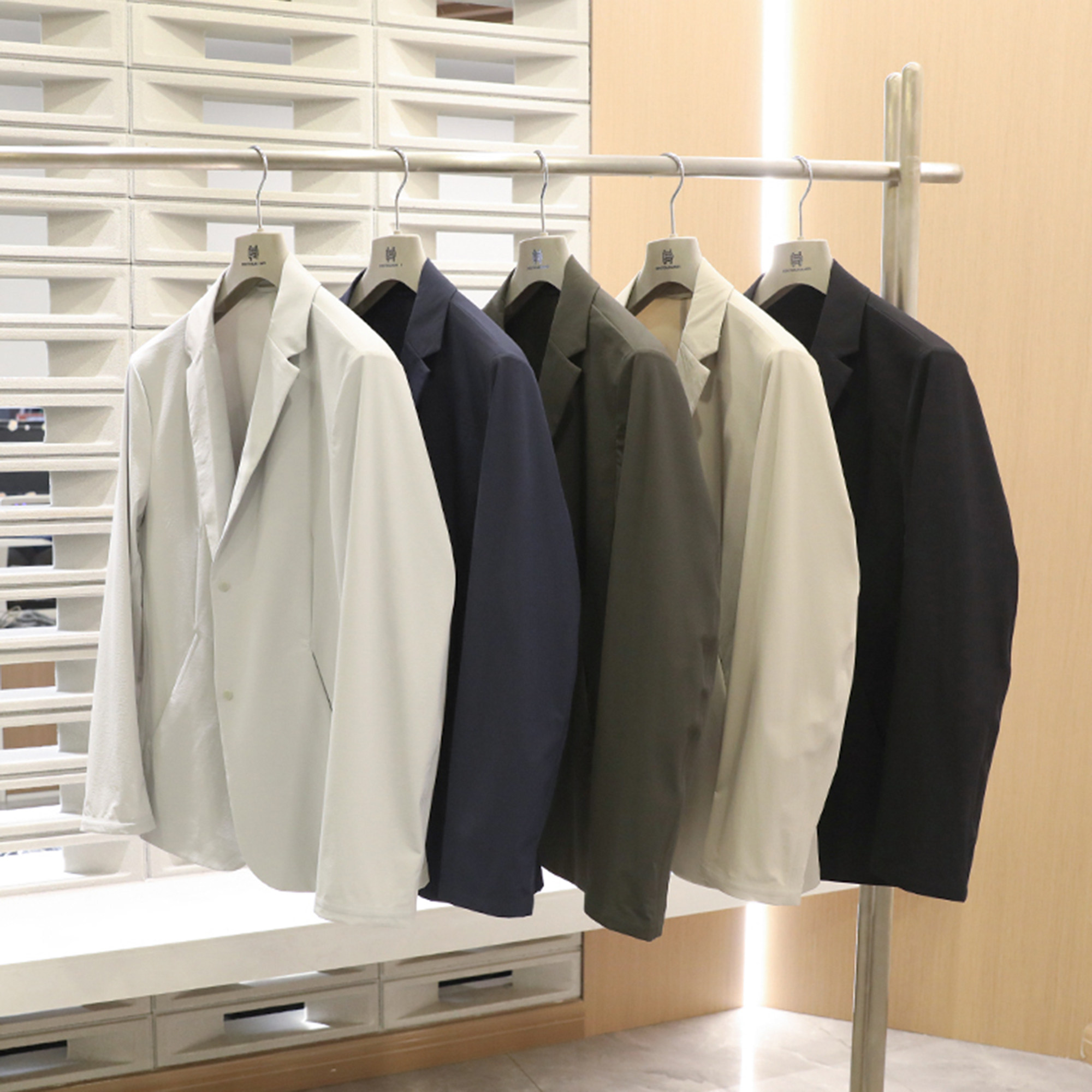 2025春夏新款男户外高端抗皱防水压胶机能风商务休闲西装外套9779,淘宝优惠券,粉丝福利购,淘宝优惠卷