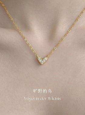 洗澡可戴亮闪闪的小爱心项链