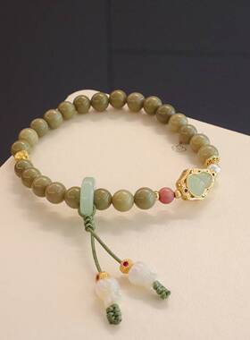 春日樱新中式天然阿拉善跑环牛油果色系翡翠葫芦贝壳花朵显手白手