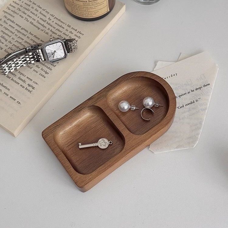 Jewelry storage tray household jewelry box