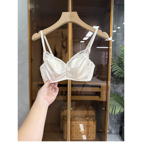 薄款兔耳朵大胸显小性感蕾丝文胸罩透气真丝聚拢内衣女   R261~ME - 图0