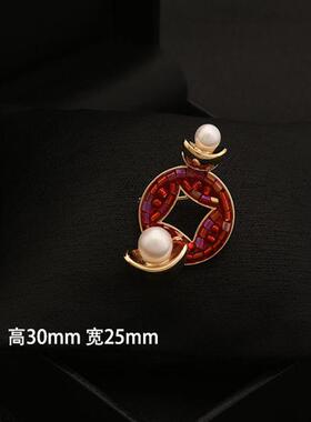 中国红新年胸针爆竹聚财元宝