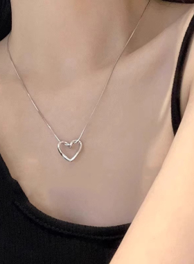 镂空爱心简约时尚项链桃心吊坠