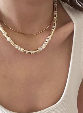 美拉德杨采钰同款贝母白金色串珠项链度假高级感锁骨链毛衣链