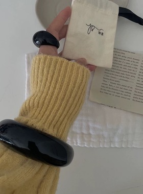 向日葵欧尼同款黑色复古小众月牙开口手镯高级感气球戒指百搭指环