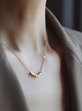黄金色小方糖锁骨链18K/999