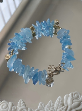 天然水晶手链海蓝宝随形碎石原石手串原创设计高级感礼物