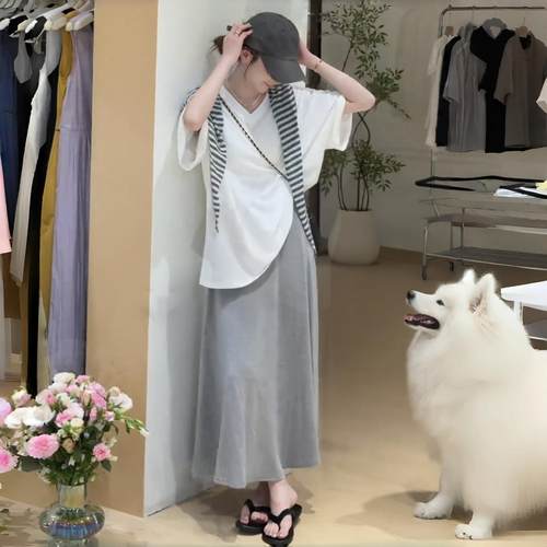 韩系夏日穿搭一整套2025爆款慵懒风时尚宽松短袖上衣半身裙两件套 - 图2