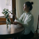 Ограниченное время -Уличаемая девушка Cheongsam Cheongsam настоящие шелковые цветы и большие рукава.