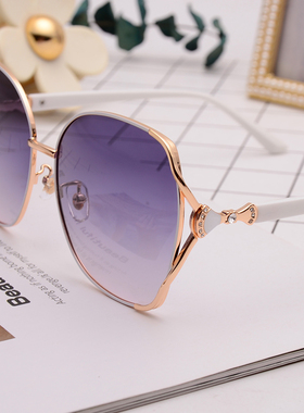 时尚镶钻白色太阳镜女