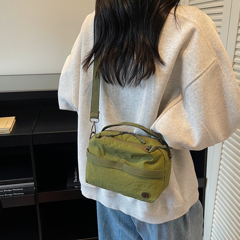 多口袋斜挎小包休闲百搭单肩包女士小包简约轻便手机包尼龙布包包,淘宝优惠券,粉丝福利购,淘宝优惠卷