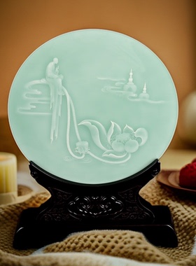 手工雕刻龙凤纹中式风陶瓷玉璧