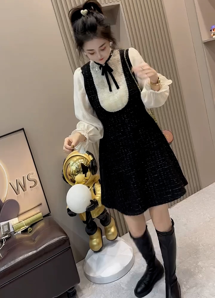 欧货重工钉珠赫本风A字小黑裙秋冬法式编织亮片收腰假两件连衣裙 - 图0