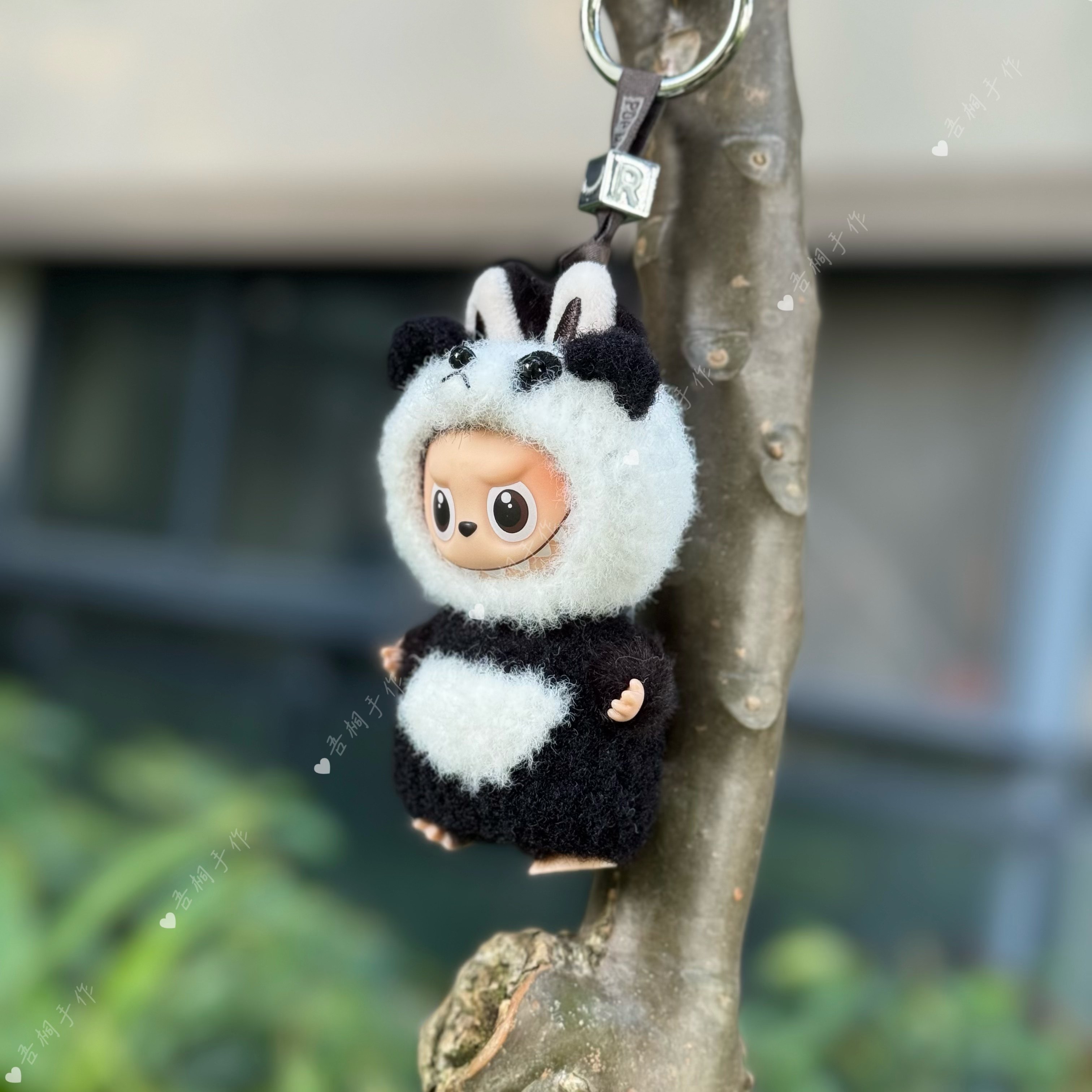 labubu4.0大熊猫娃衣套装拉布布4代心底密码搪胶公仔衣服 - 图0