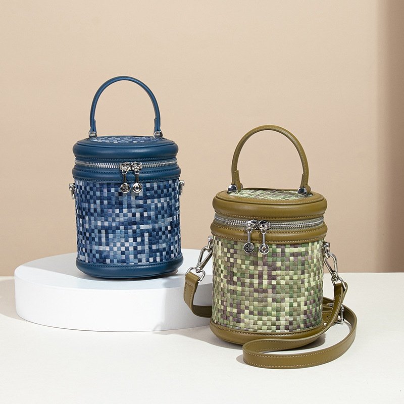 20262025轻奢水桶包女水洗牛仔布撞色小众设计发财桶编织包手提,淘宝优惠券,粉丝福利购,淘宝优惠卷