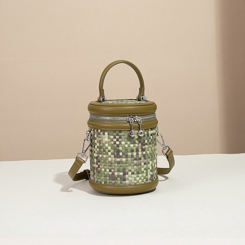 20262025轻奢水桶包女水洗牛仔布撞色小众设计发财桶编织包手提,淘宝优惠券,粉丝福利购,淘宝优惠卷