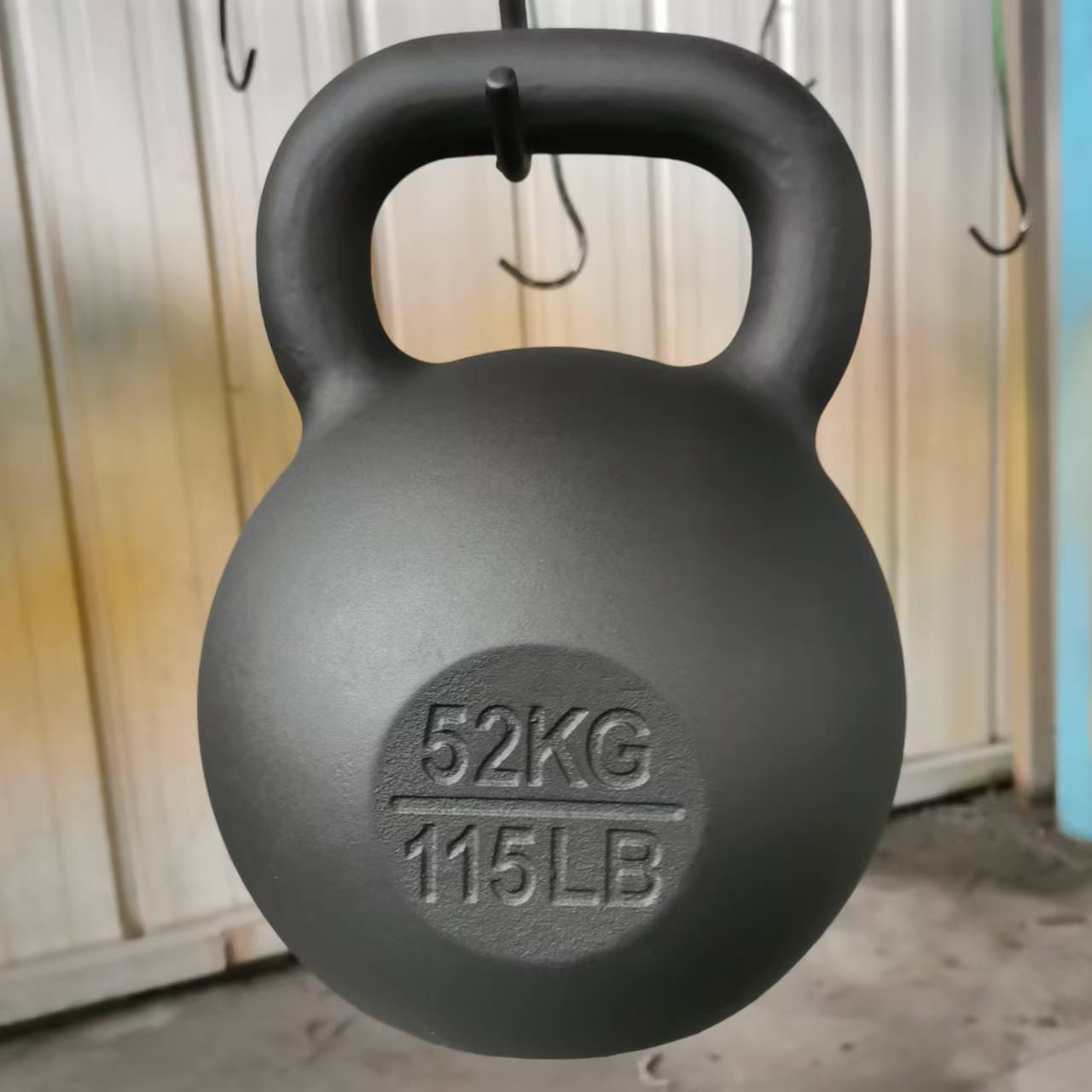 Fitness kettlebell home commercial competitive spray-coated kettlebell ball
