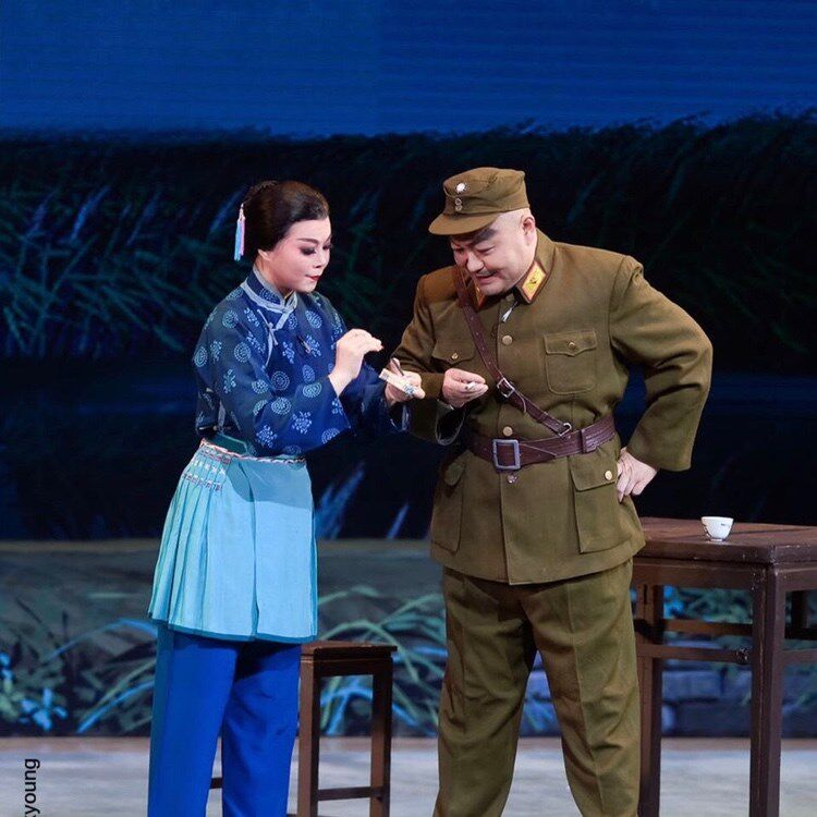 国民党军装现代京剧沙家浜智斗演出服阿庆嫂胡司令刁德一舞台服装 时尚服饰e站 淘优券