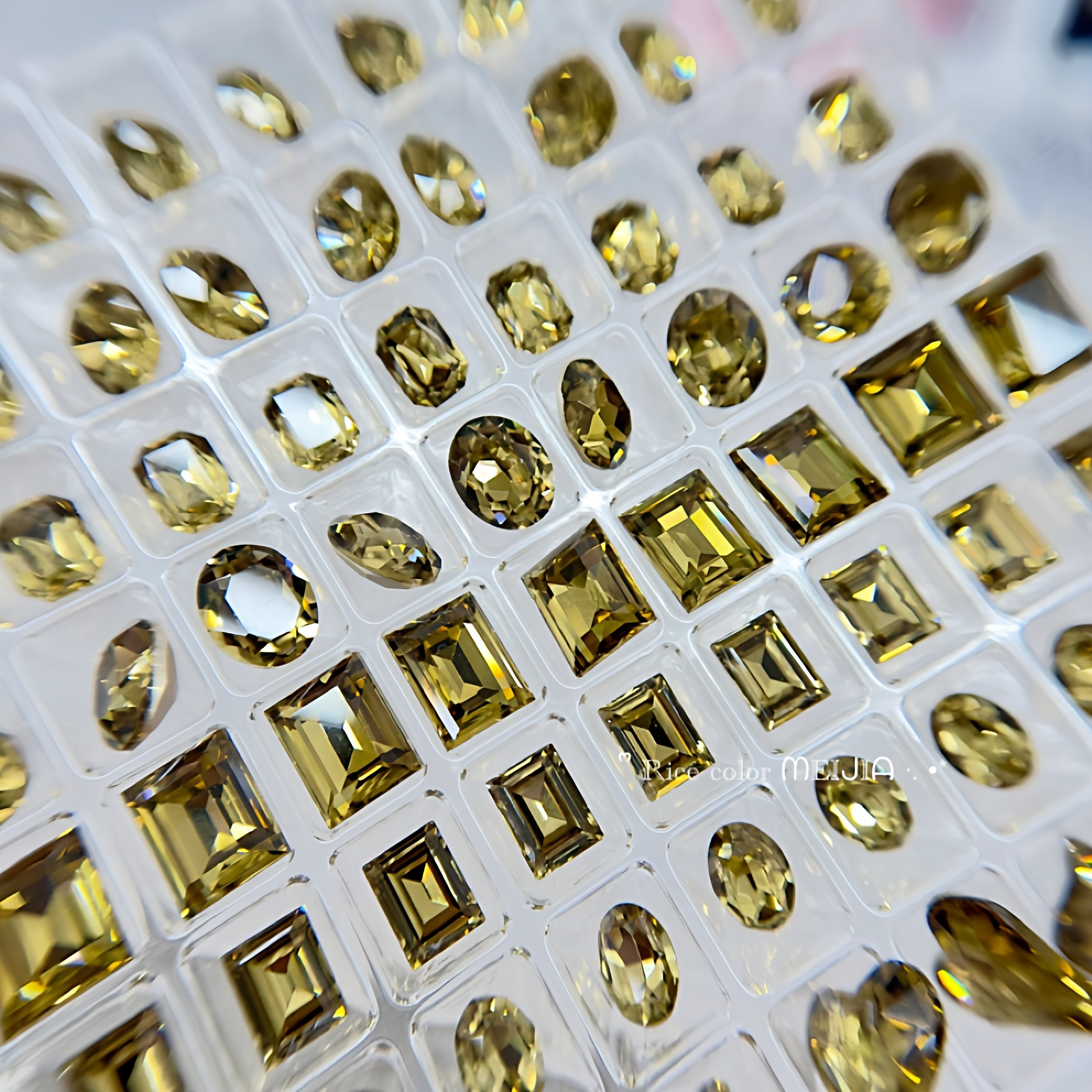 咖啡色尖底异形美甲钻 爆闪水钻diy饰品配件指甲装饰 高品质闪钻,淘宝优惠券,粉丝福利购,淘宝优惠卷