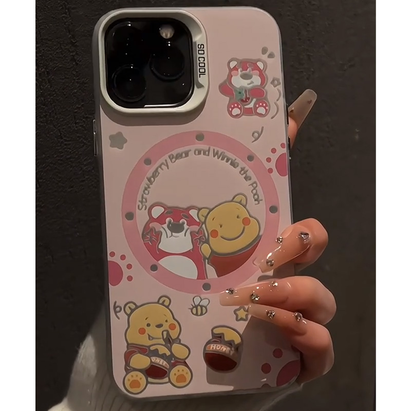 维尼草莓熊适用苹果16promax手机壳iPhone15新款13华为mate60/p70荣耀x50彩银Reno12保护套vivos19小米14oppo - 图1