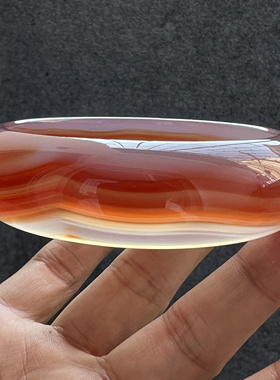 天然玛瑙手镯加厚不加宽一半红一半灰精美纹理玉髓62-20-10