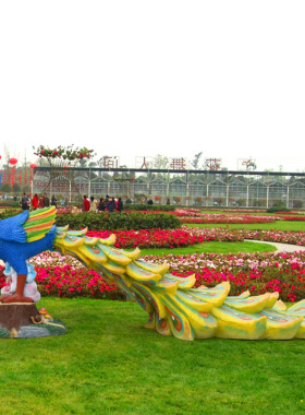 户外大型孔雀玻璃钢景区仿真动物