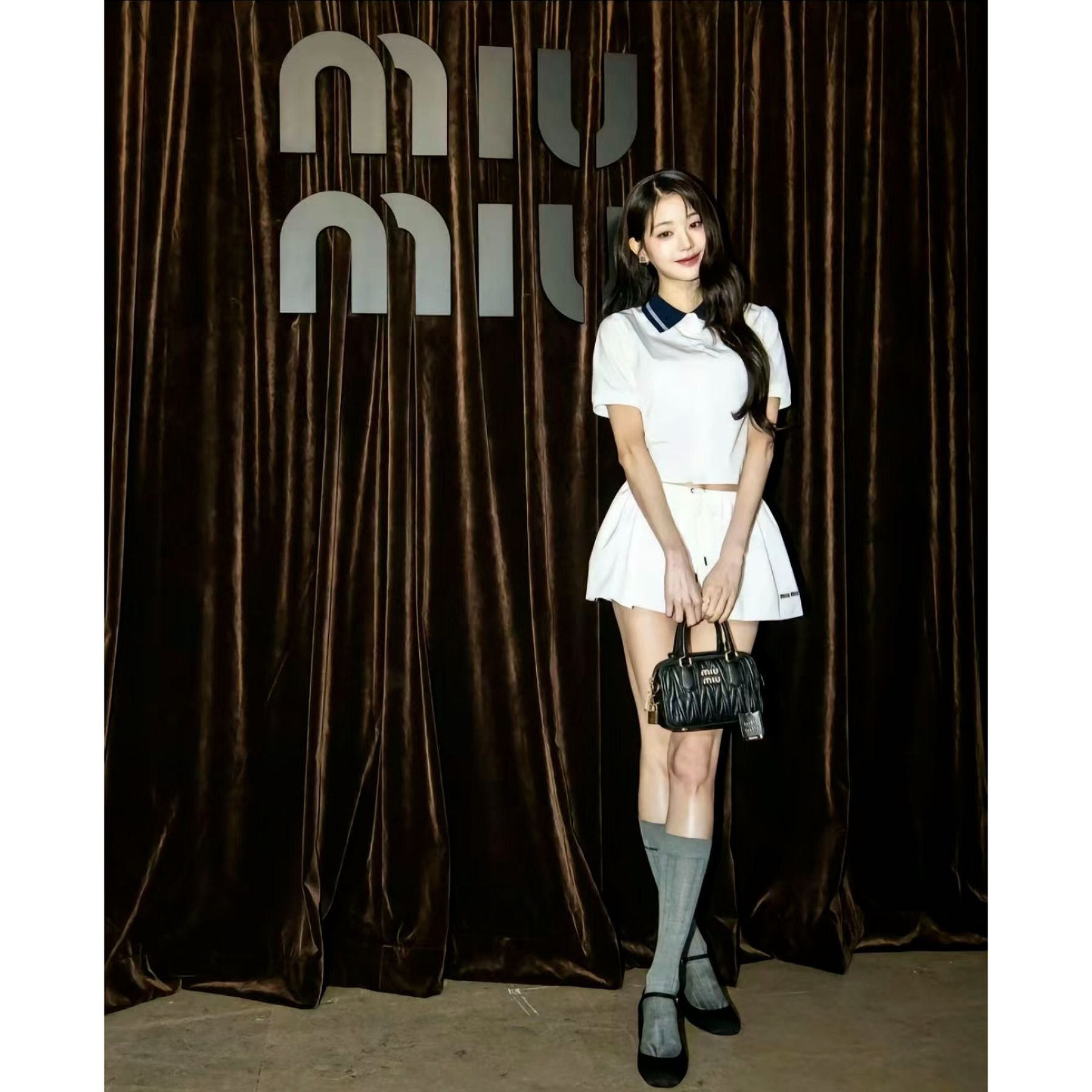 Miu24春秀款原版面料字母刺绣女袜坑条薄堆堆袜张元英同款小腿袜 - 图1