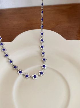 欧美蓝色花朵项链女小众设计感锁骨链2022年新款夏天小巧网红颈链