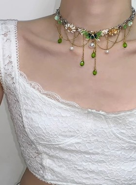甜酷多层彩色玻璃串珠重工绿色蝴蝶项链设计感长款水晶流苏锁骨链