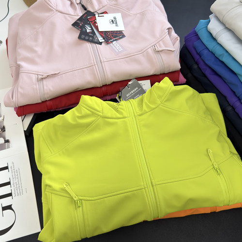 户外软壳冲锋衣！秋冬男女款防风防水抓绒保暖山系机能登山服外套 - 图1