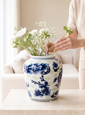 复古青花圆腹陶瓷花瓶摆件