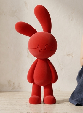 可爱红兔毛绒玩偶摆件
