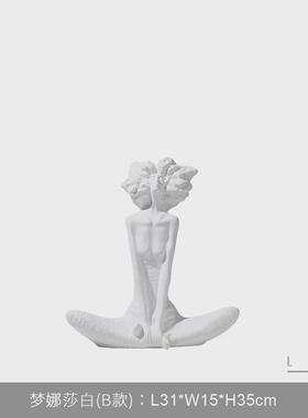 现代卡通人物简约中古样板房间电视柜售楼处玄关边柜摆件软装饰品